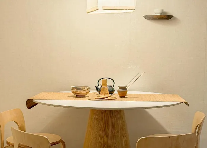 Apartamento 해방촌 이태원 남산 신흥시장 숙대입구역 남영역 녹사평역 서울역 무료짐보관 Airport Taxi Available *