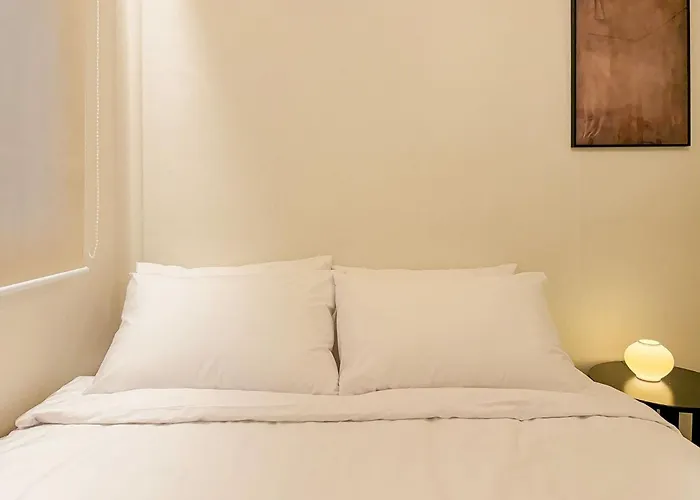 해방촌 이태원 남산 신흥시장 숙대입구역 남영역 녹사평역 서울역 무료짐보관 Airport Taxi Available Apartamento